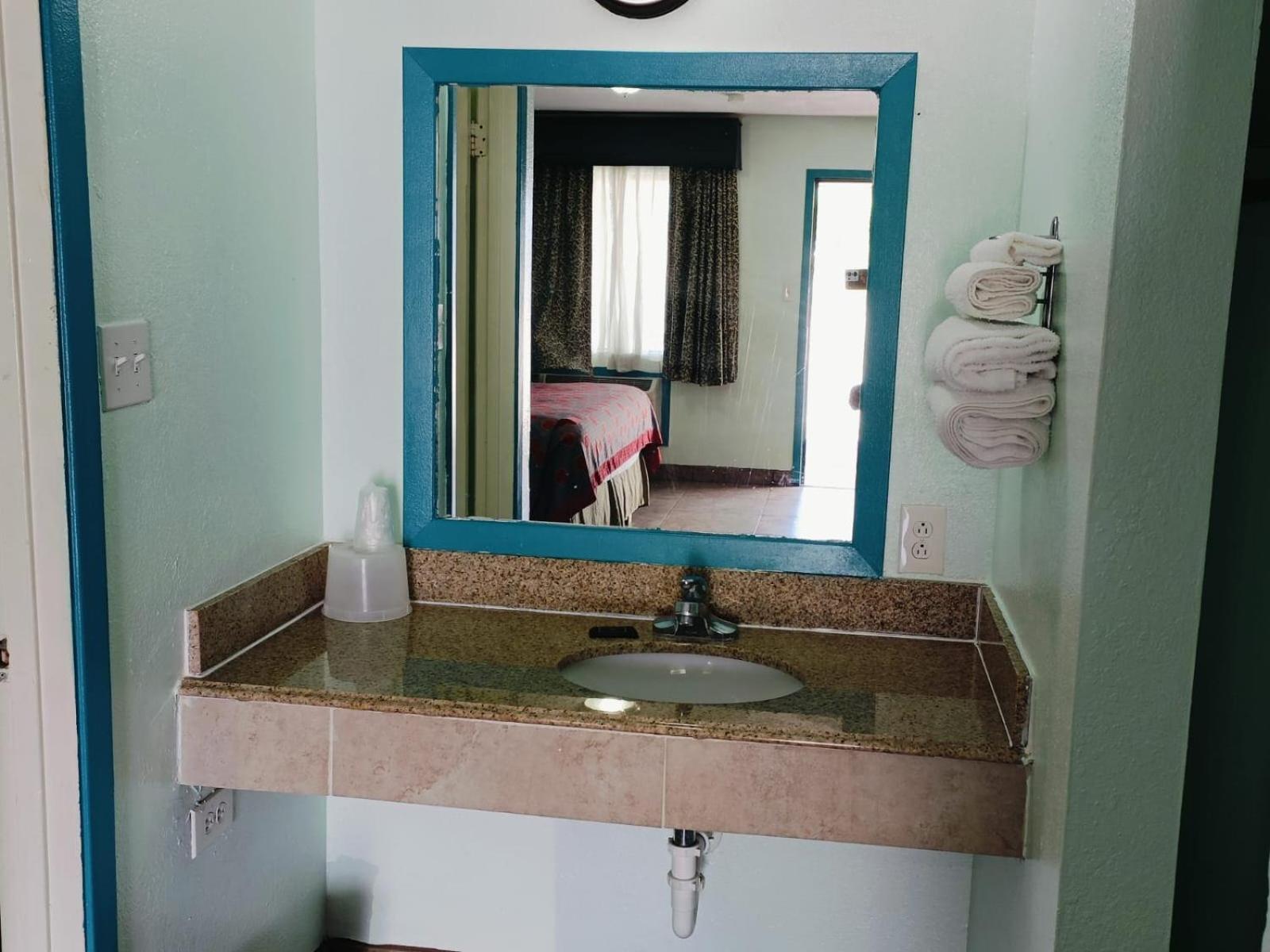 Budget Inn By Oyo Edinburg Hwy 281 Buitenkant foto