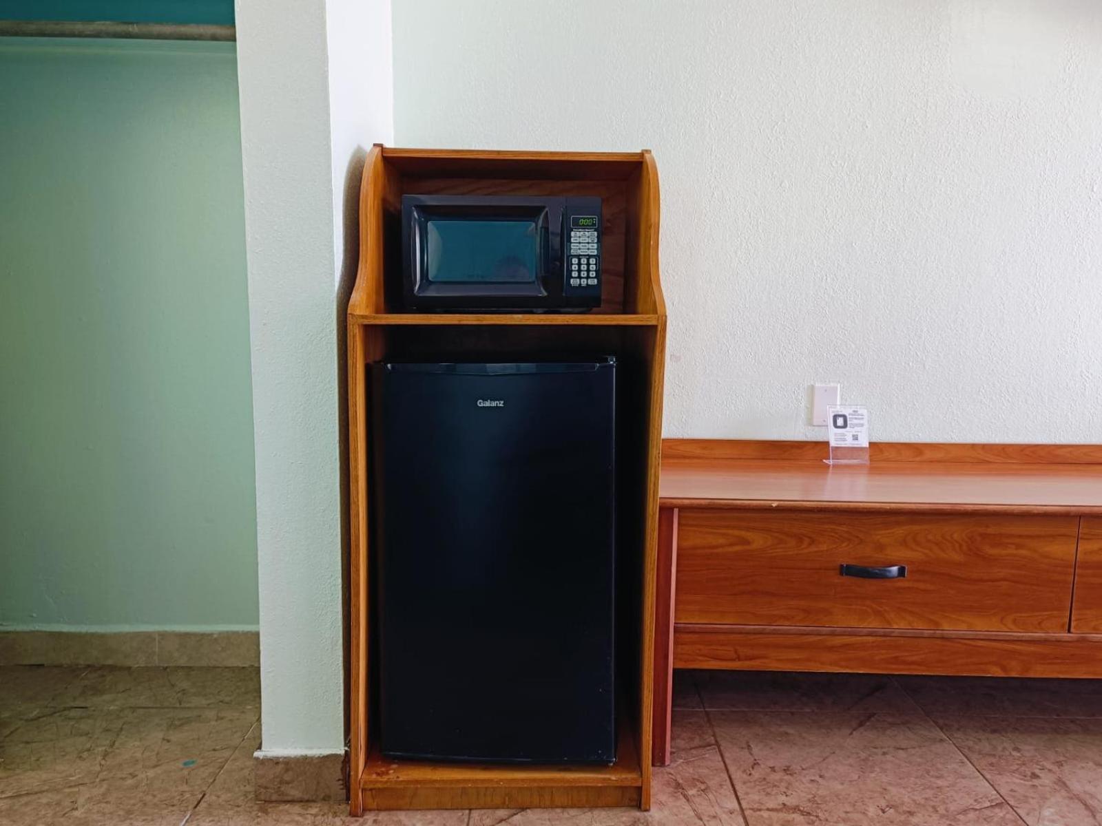 Budget Inn By Oyo Edinburg Hwy 281 Buitenkant foto